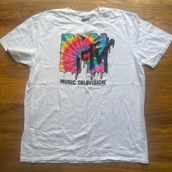 MTV Tops - MTV T-Shirt